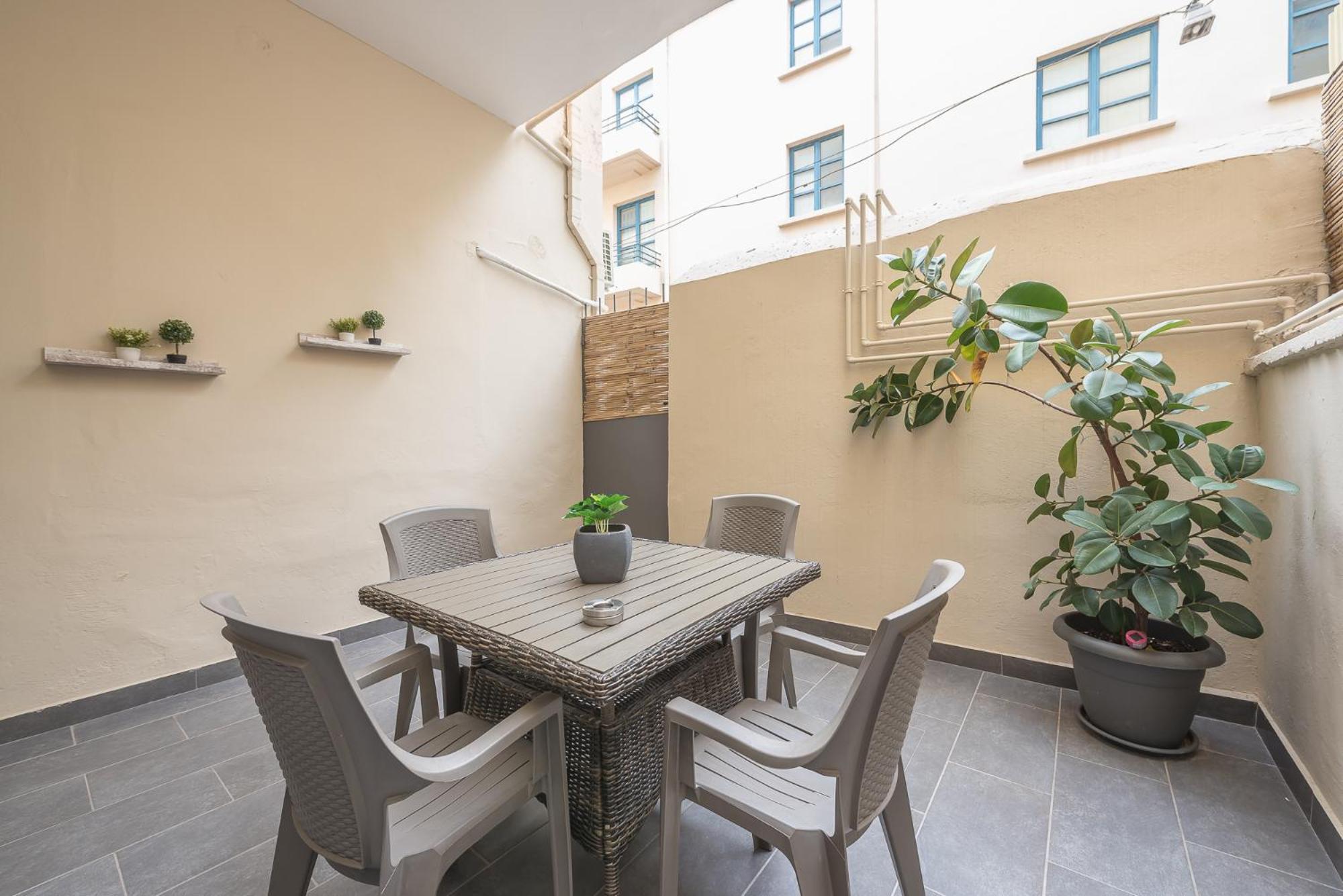 Апартаменты Peaceful And Comfy 2Ba In Athens Heart Экстерьер фото